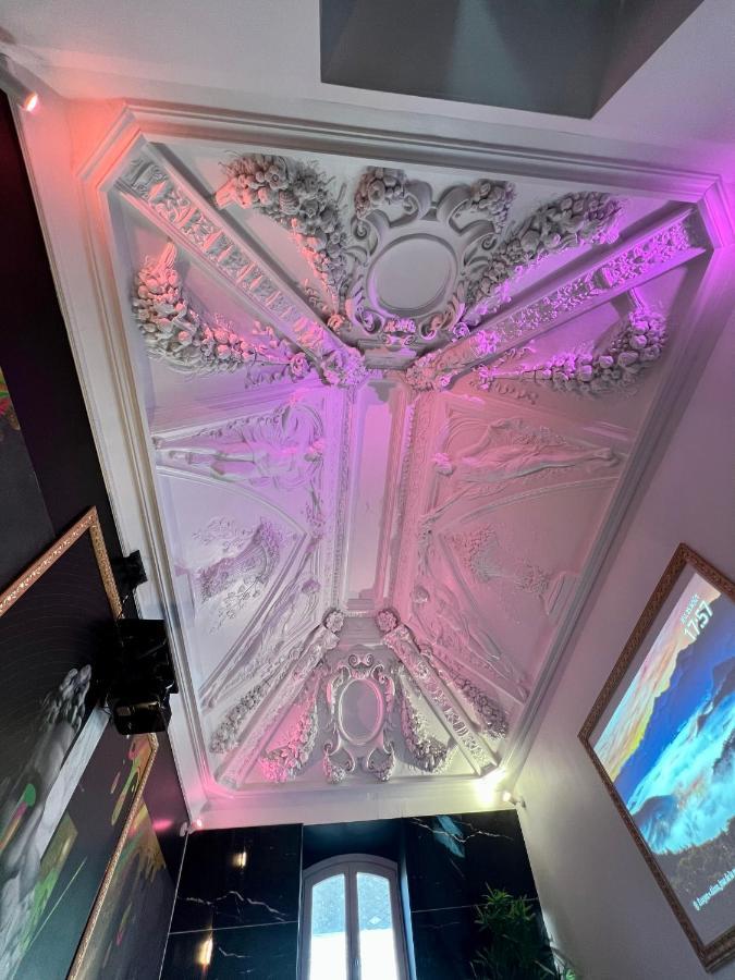 Capsule Art Deco - Jacuzzi - Netflix - Home Cinema - Arcade De Jeux & Nintendo Switch - 2 Chambres - Filet Suspendu فالنسيان المظهر الخارجي الصورة