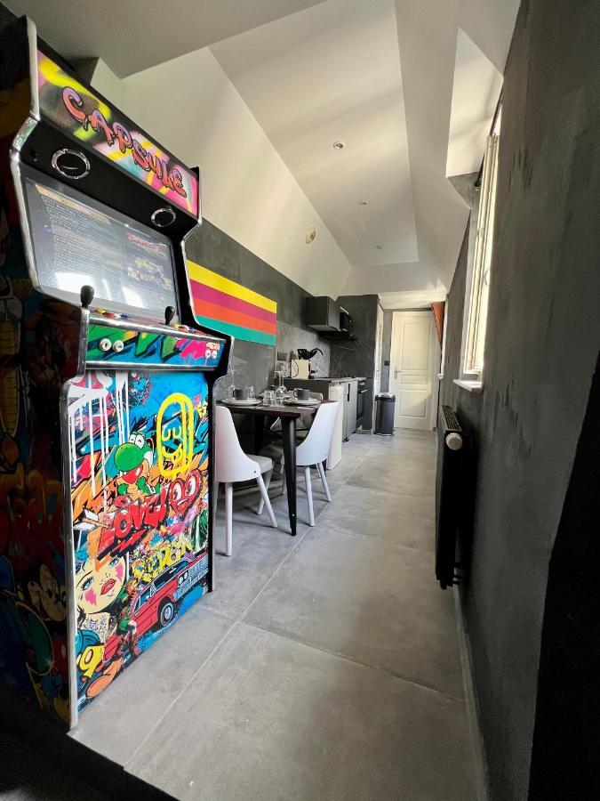 Capsule Art Deco - Jacuzzi - Netflix - Home Cinema - Arcade De Jeux & Nintendo Switch - 2 Chambres - Filet Suspendu فالنسيان المظهر الخارجي الصورة